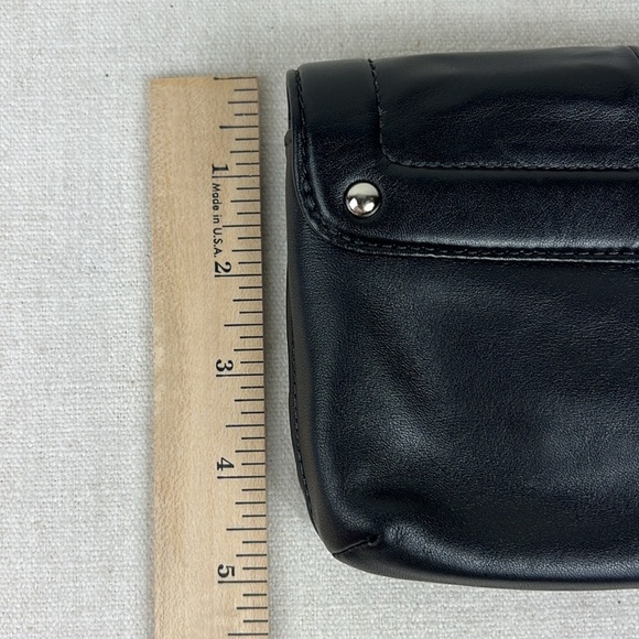 Vintage Coach Wristlet Black Leather Blue Lining Silver Tone Hardware Classic - Picture 5 of 8